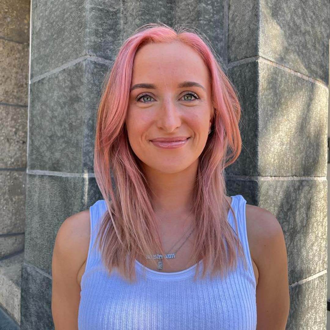 1080x1080_0001_Niamh